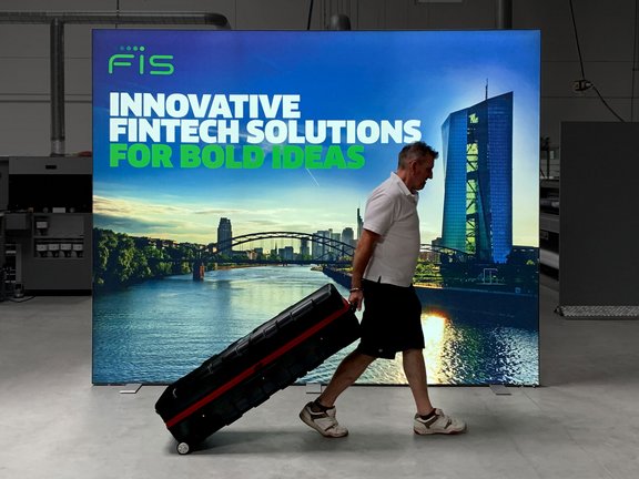 Mobile Messewand LED für unseren Kunden FIS Global Mobile Messewand LED für unseren Kunden FIS Global